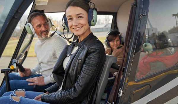 lovely-family-of-four-on-a-private-helicopter-flig-2021-12-09-15-02-25-utc (1)
